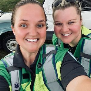 Meet your Posher, Kayli